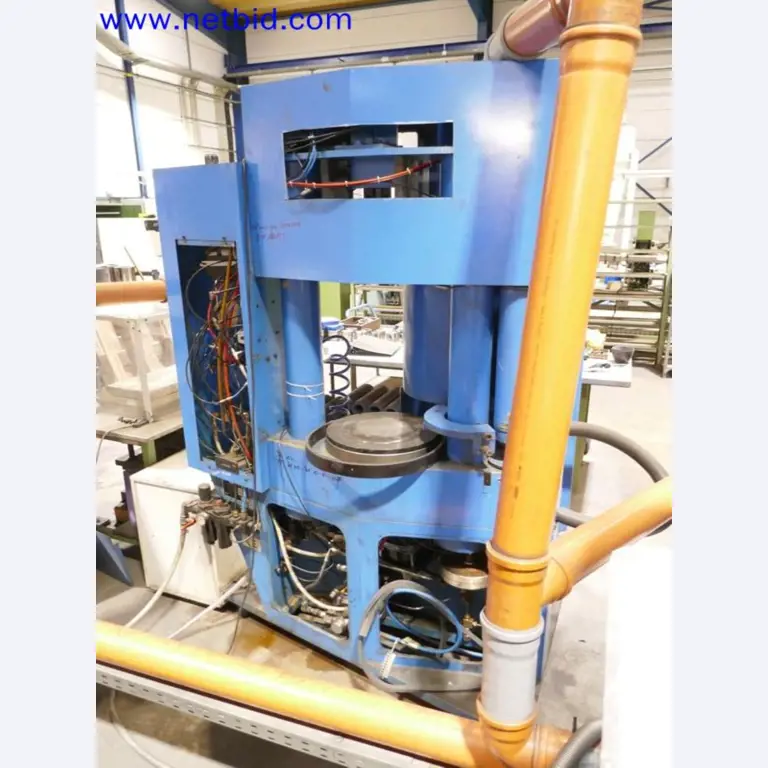 Machines from the toolmaking sector (CNC machining, grinding technology)-4