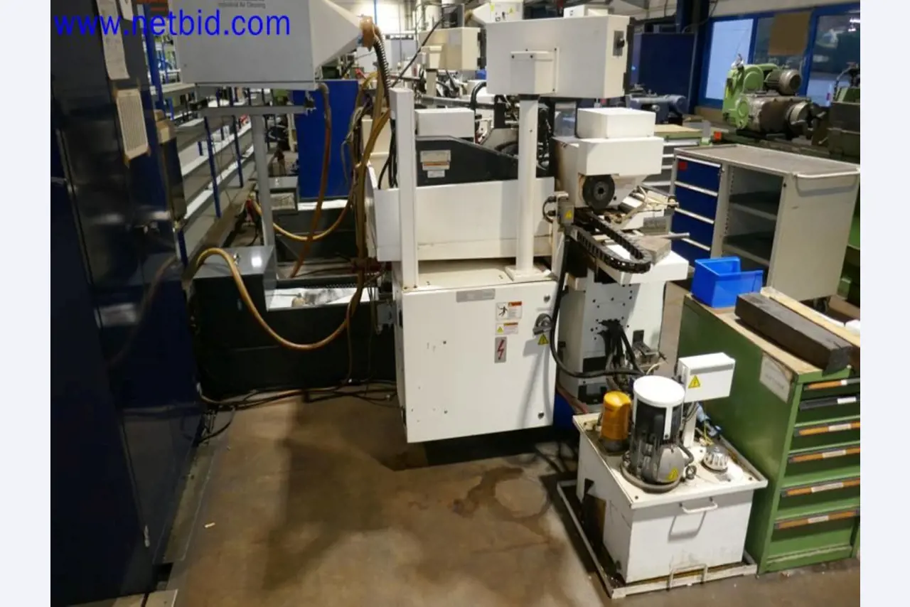 Machines from the toolmaking sector (CNC machining, grinding technology)-4