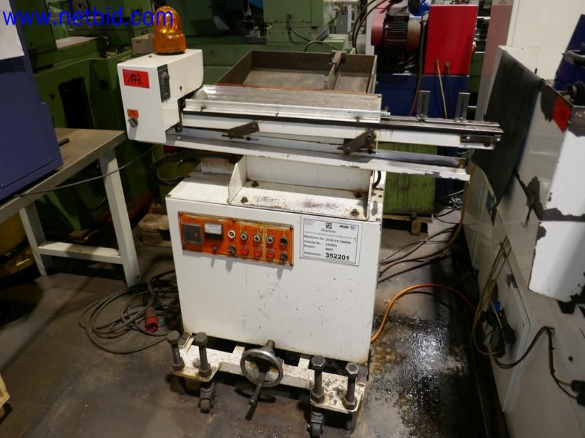 Machines from the toolmaking sector (CNC machining, grinding technology)-15