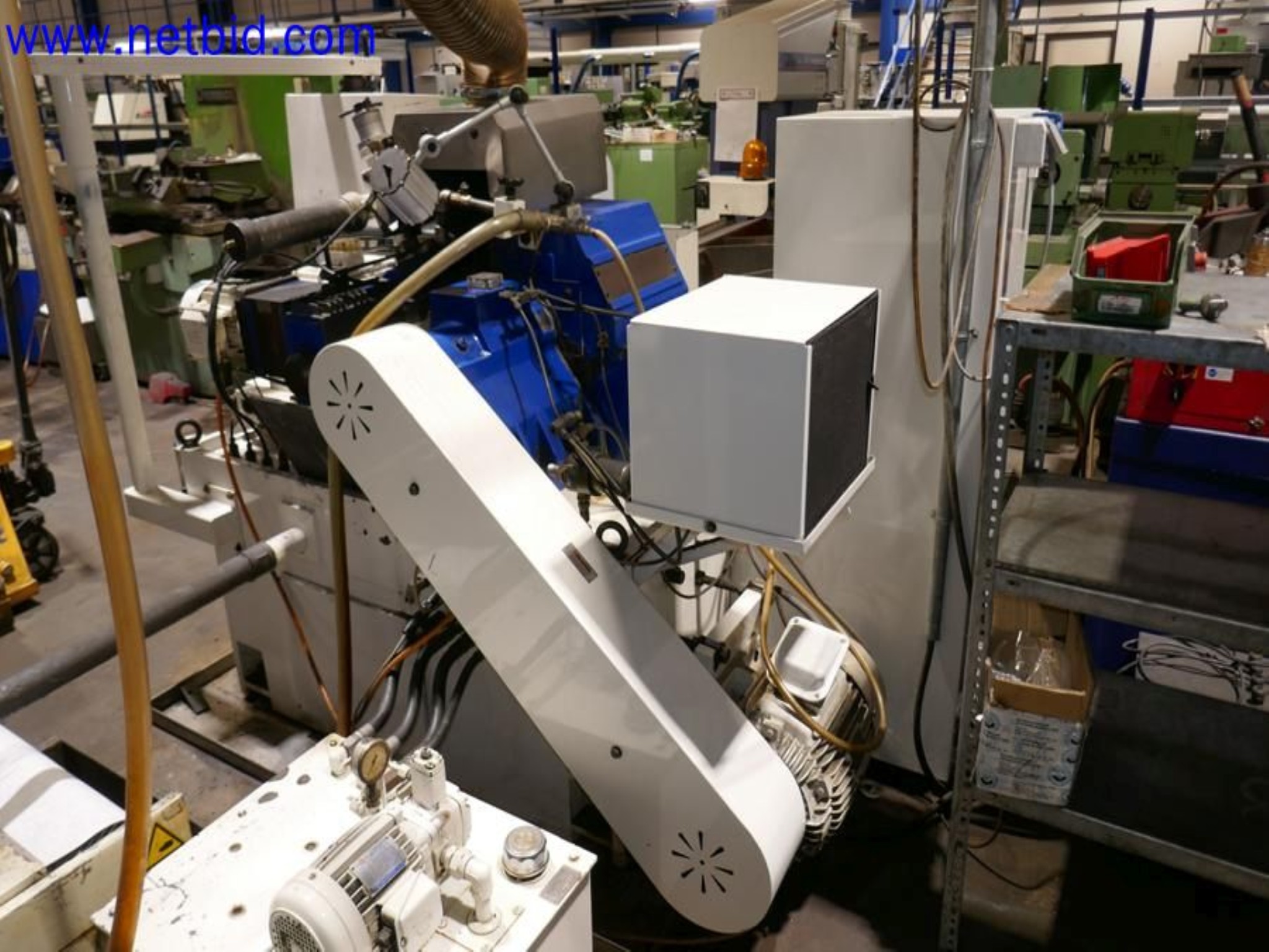 Machines from the toolmaking sector (CNC machining, grinding technology)-9