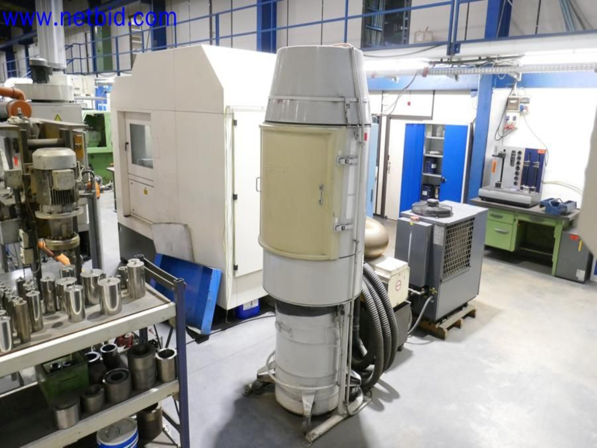 Machines from the toolmaking sector (CNC machining, grinding technology)-10