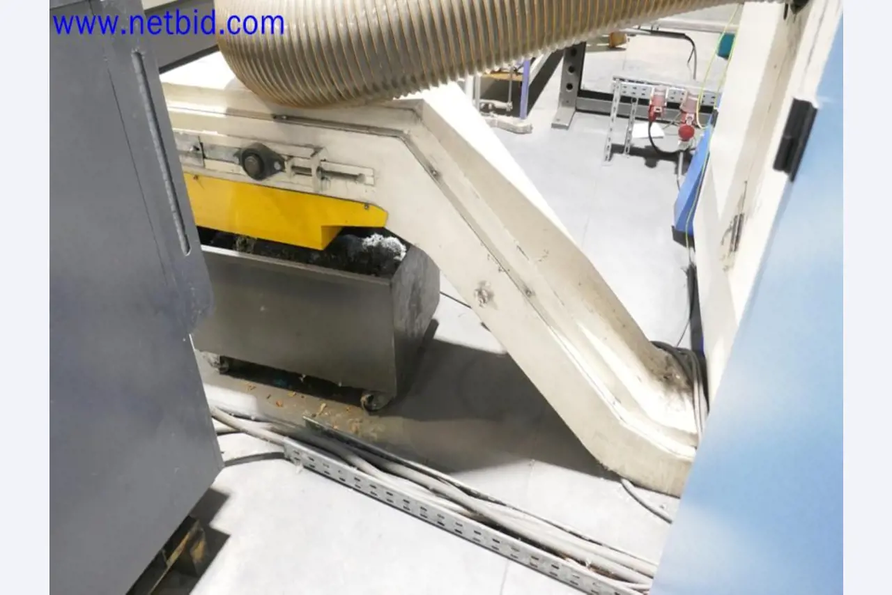 Machines from the toolmaking sector (CNC machining, grinding technology)-11