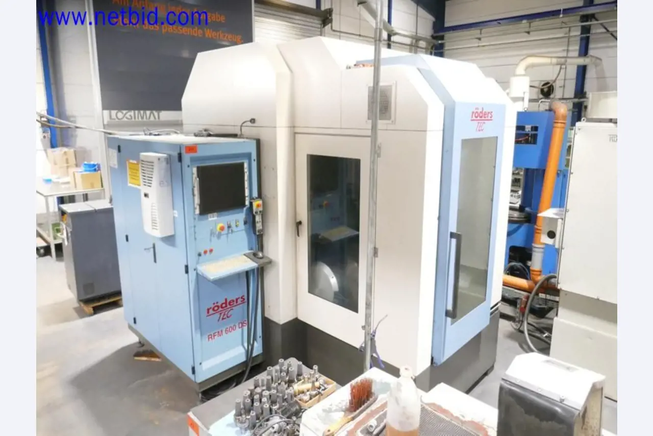 Machines from the toolmaking sector (CNC machining, grinding technology)-4