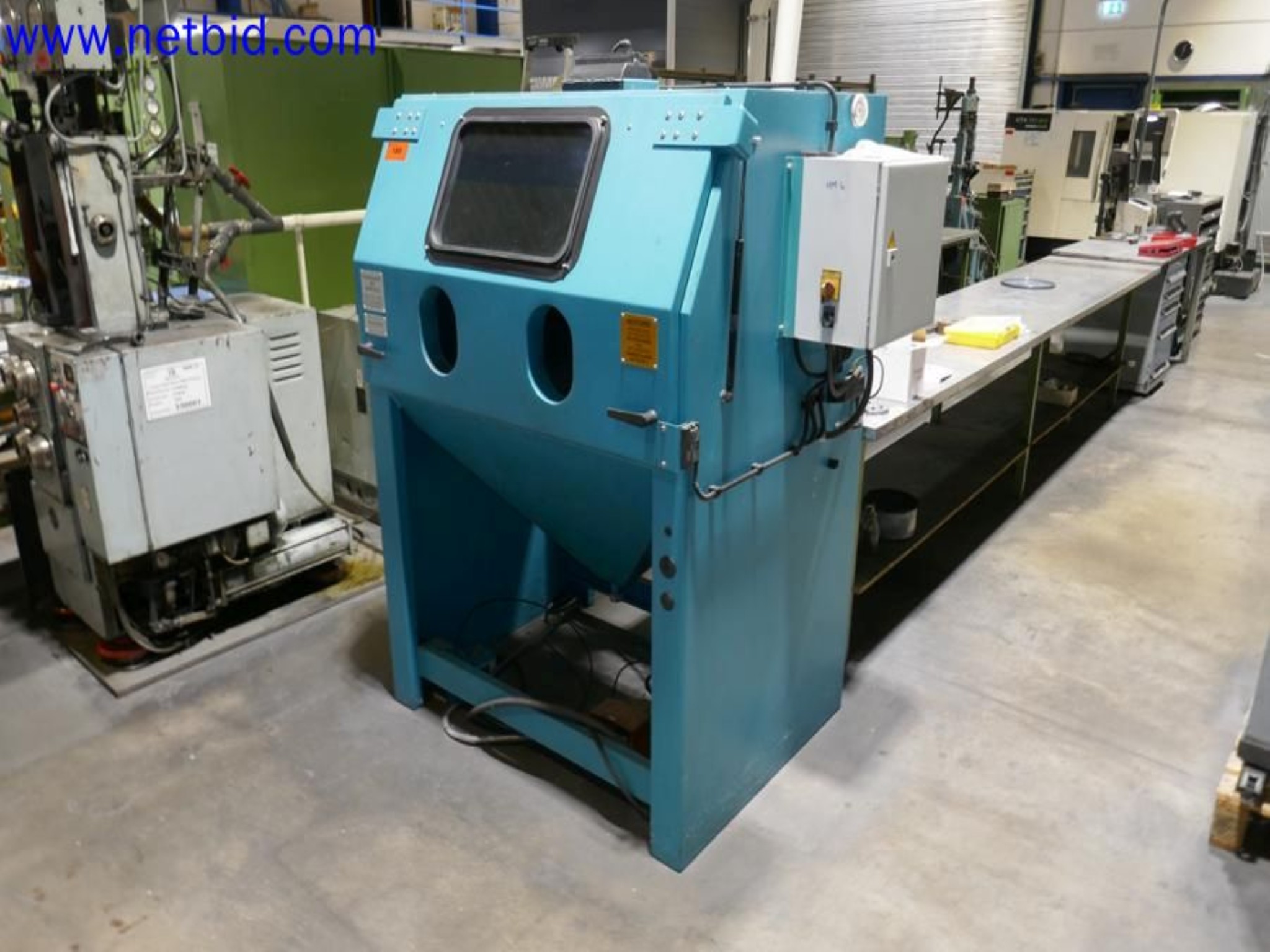 Machines from the toolmaking sector (CNC machining, grinding technology)-2