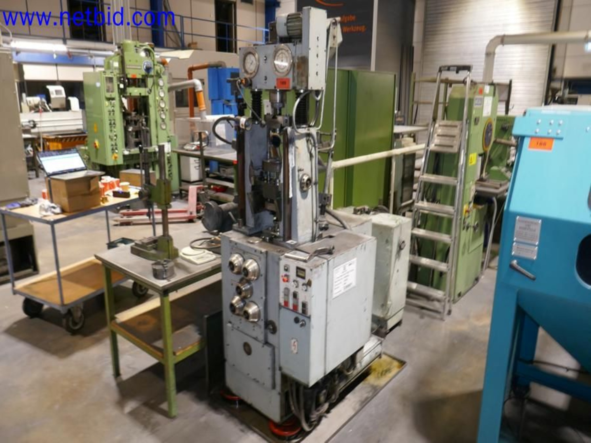 Machines from the toolmaking sector (CNC machining, grinding technology)-1