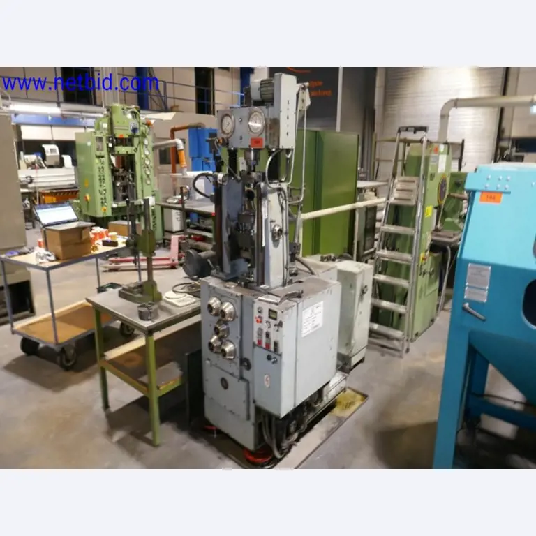 Machines from the toolmaking sector (CNC machining, grinding technology)-1