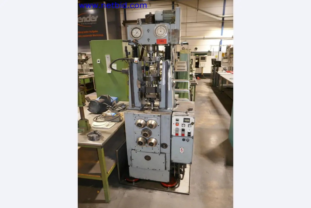 Machines from the toolmaking sector (CNC machining, grinding technology)-2