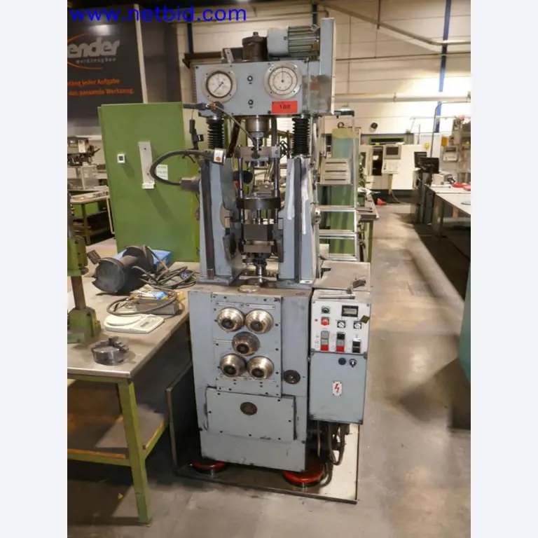 Machines from the toolmaking sector (CNC machining, grinding technology)-2