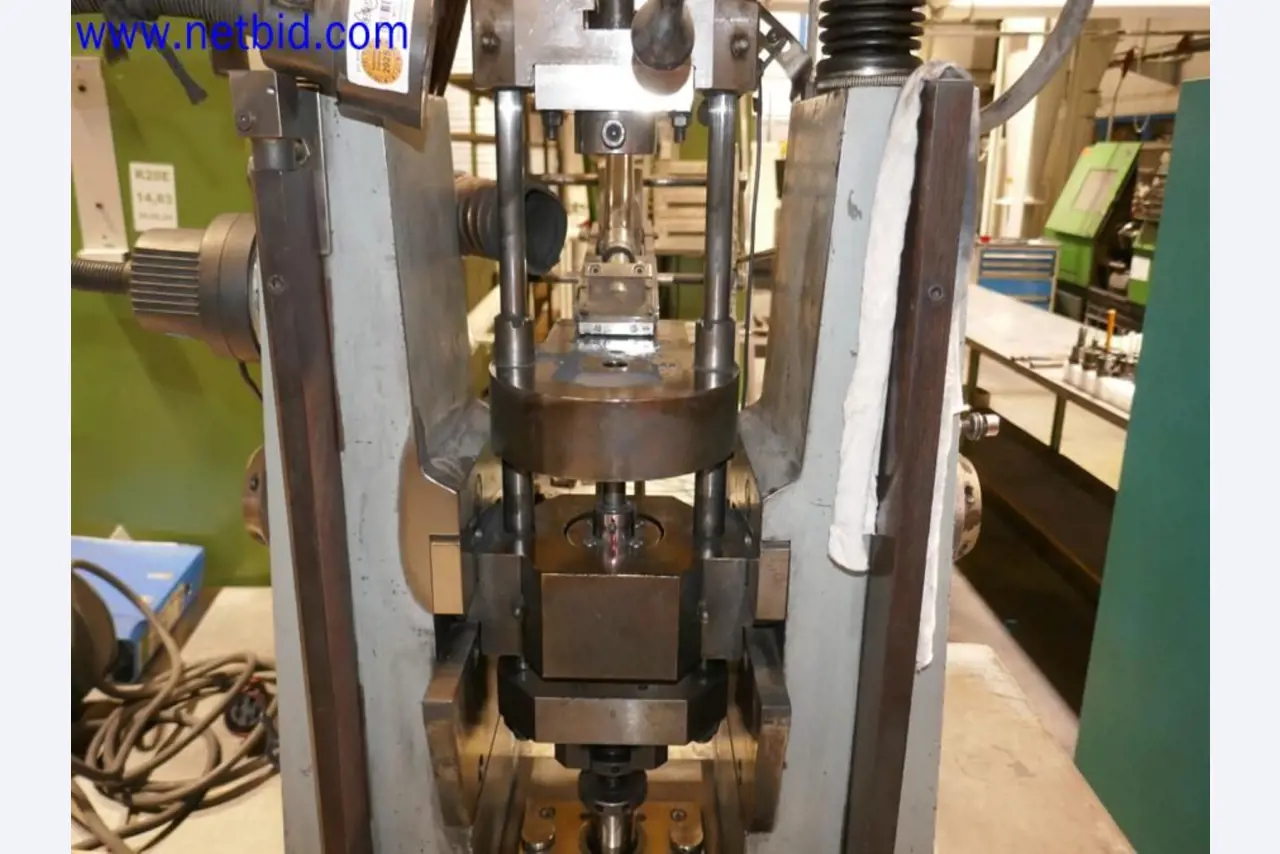 Machines from the toolmaking sector (CNC machining, grinding technology)-7