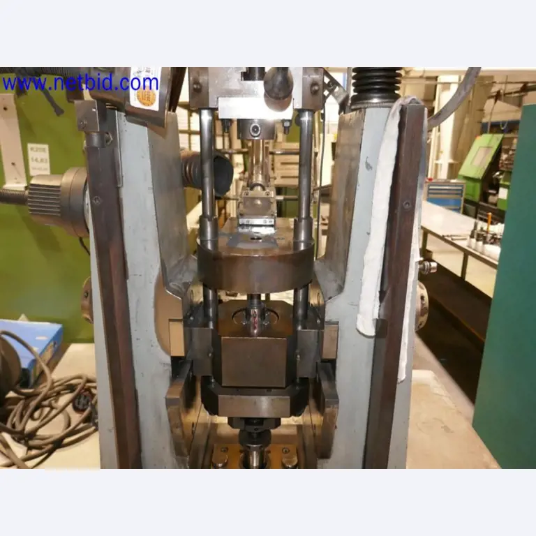 Machines from the toolmaking sector (CNC machining, grinding technology)-7