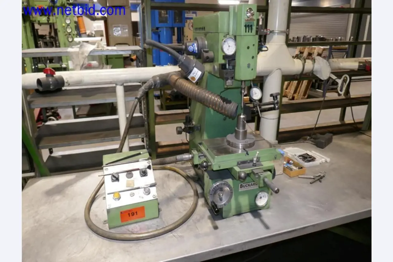 Machines from the toolmaking sector (CNC machining, grinding technology)-1