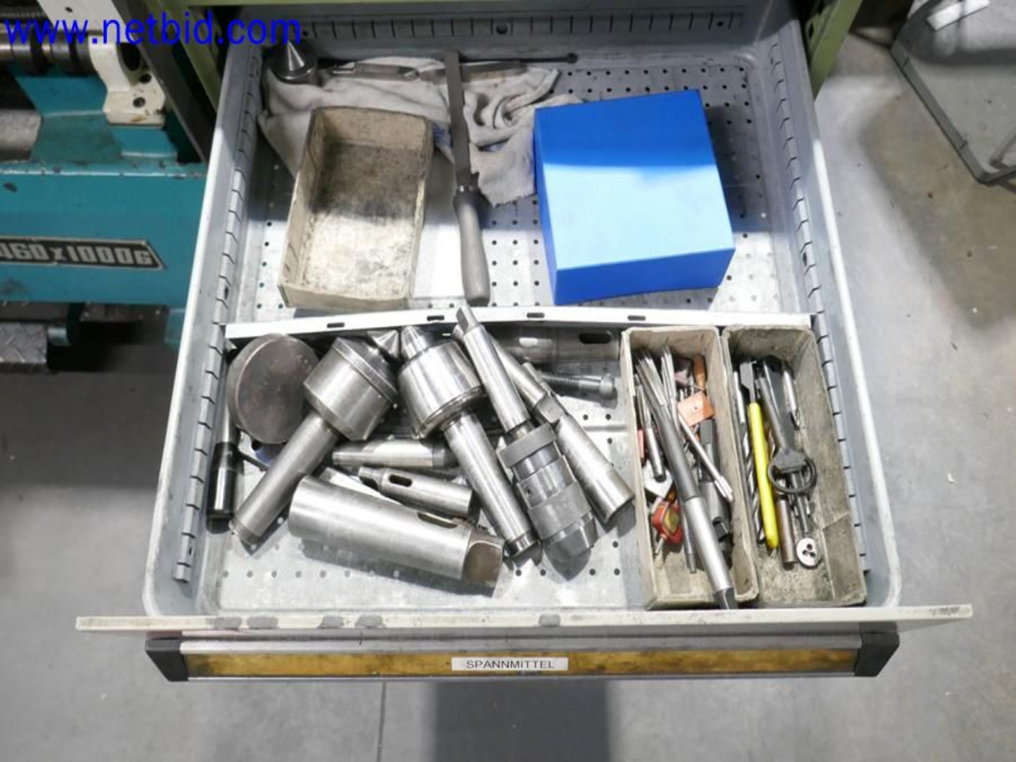 Machines from the toolmaking sector (CNC machining, grinding technology)-11