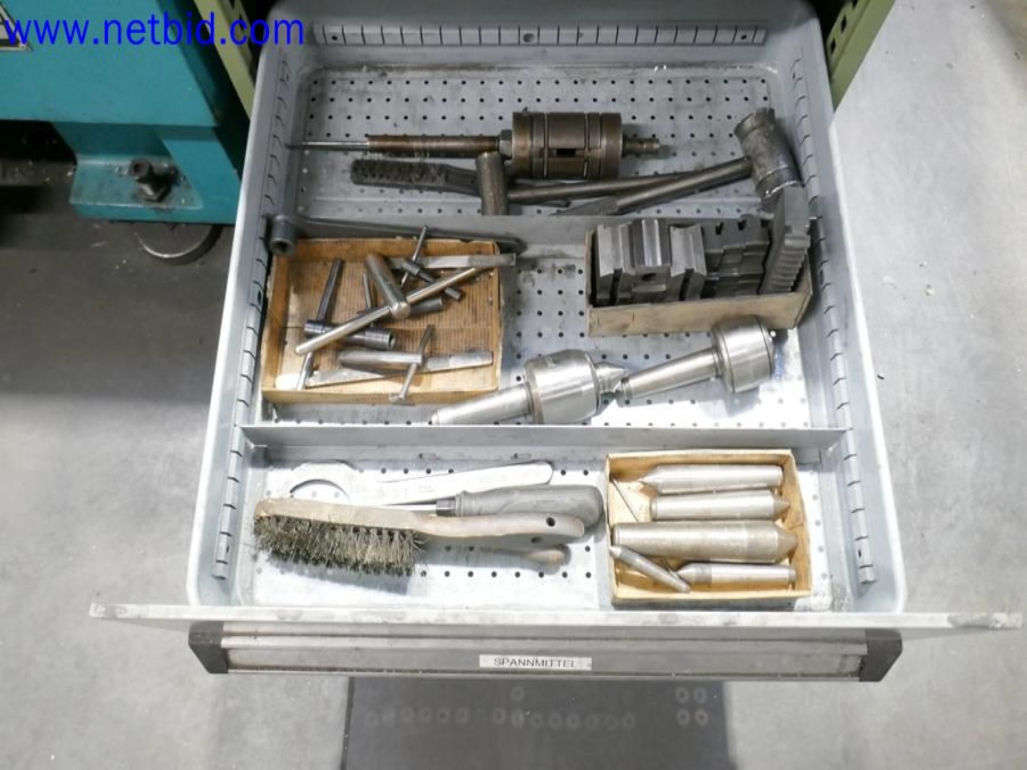 Machines from the toolmaking sector (CNC machining, grinding technology)-12