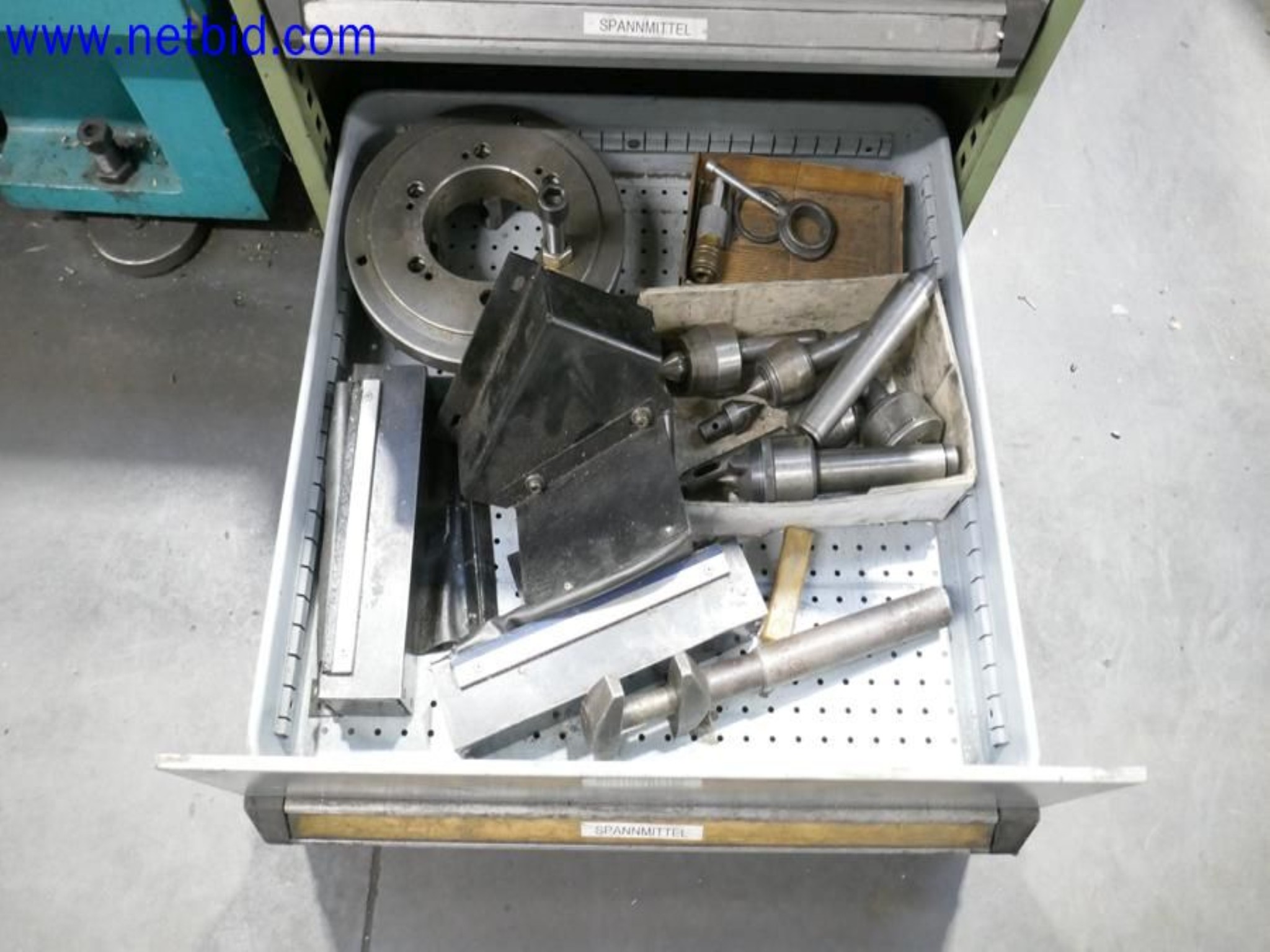 Machines from the toolmaking sector (CNC machining, grinding technology)-15