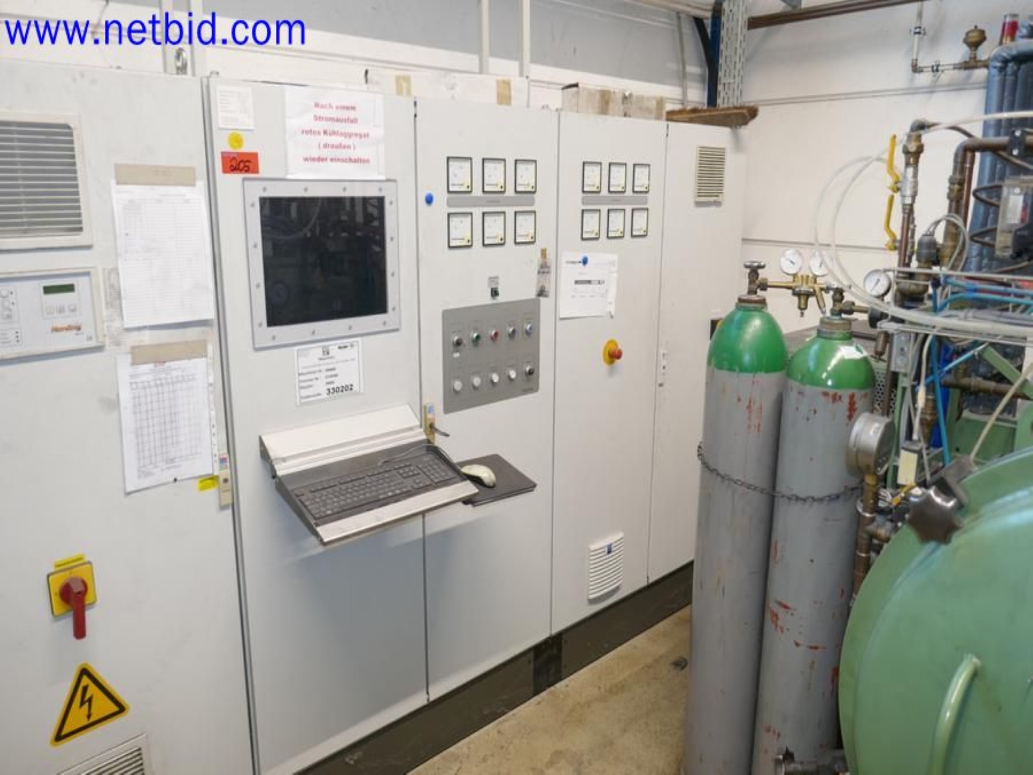 Machines from the toolmaking sector (CNC machining, grinding technology)-17