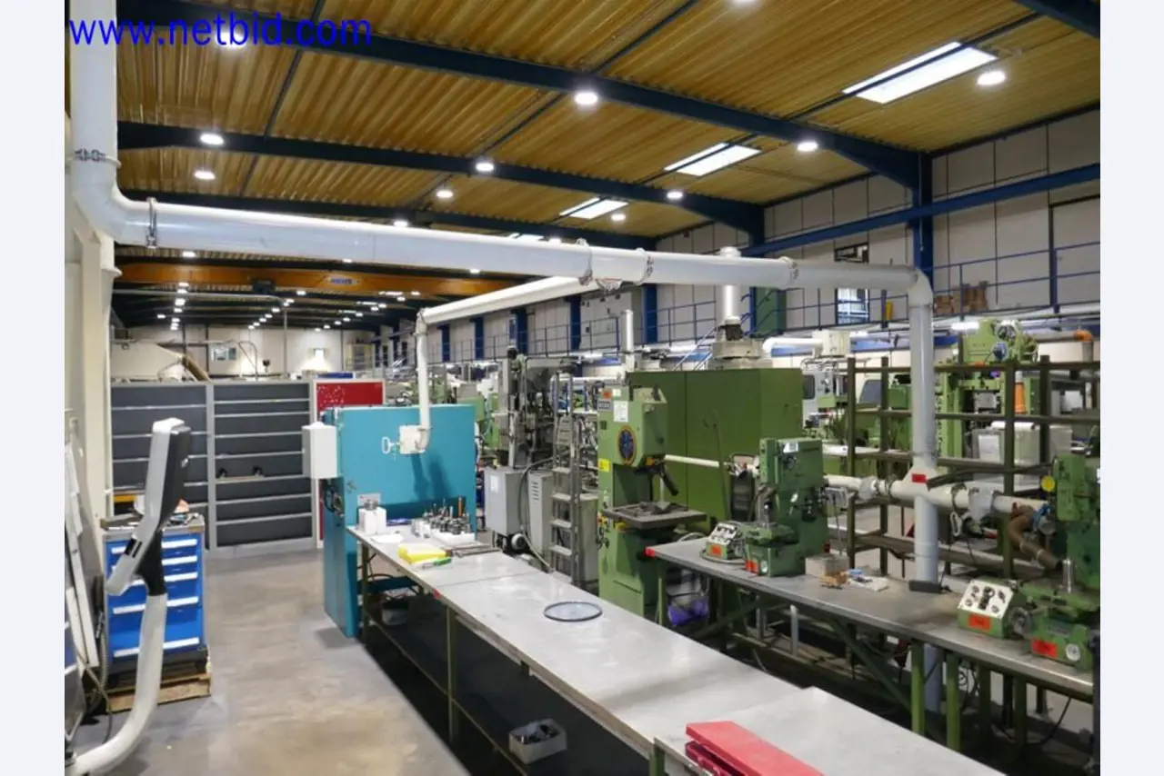 Machines from the toolmaking sector (CNC machining, grinding technology)-11
