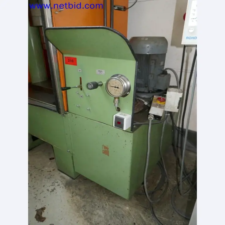 Machines from the toolmaking sector (CNC machining, grinding technology)-5