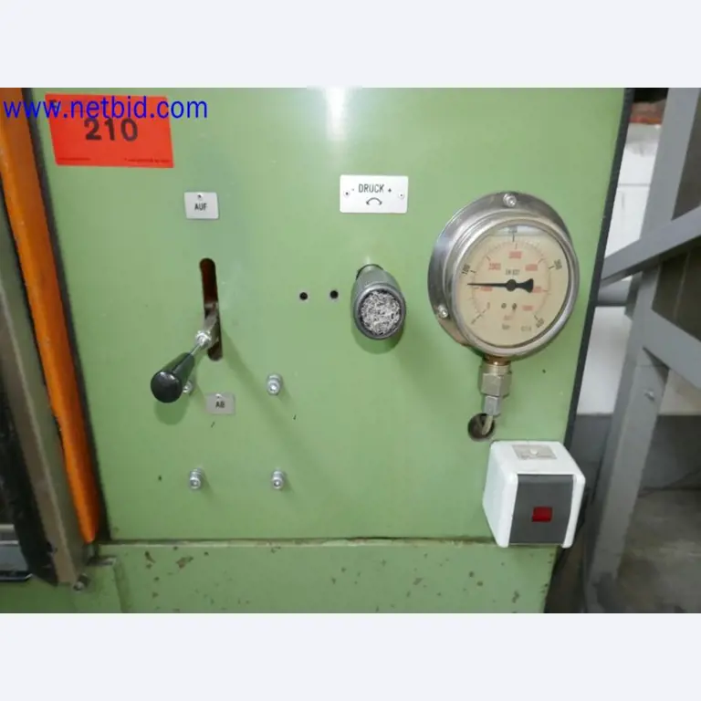 Machines from the toolmaking sector (CNC machining, grinding technology)-6