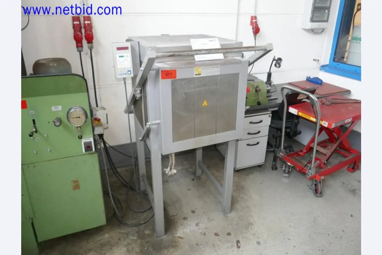 Machines from the toolmaking sector (CNC machining, grinding technology)-1