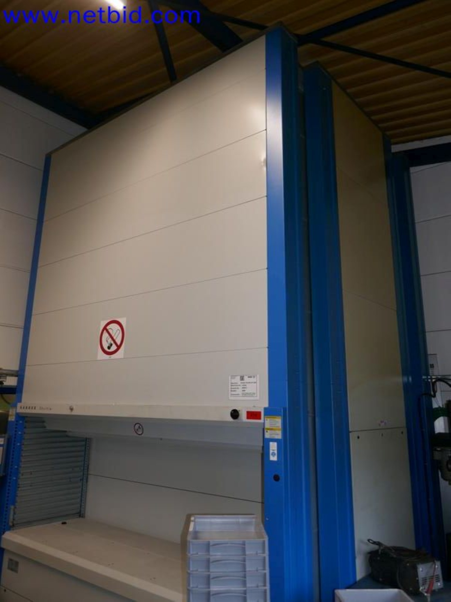 Machines from the toolmaking sector (CNC machining, grinding technology)-1