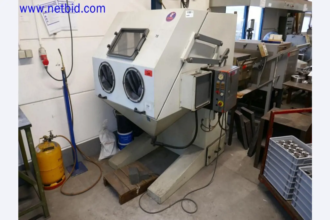 Machines from the toolmaking sector (CNC machining, grinding technology)-1