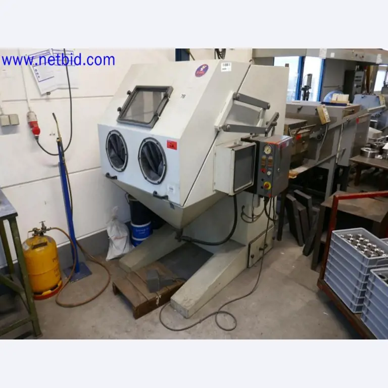 Machines from the toolmaking sector (CNC machining, grinding technology)-1