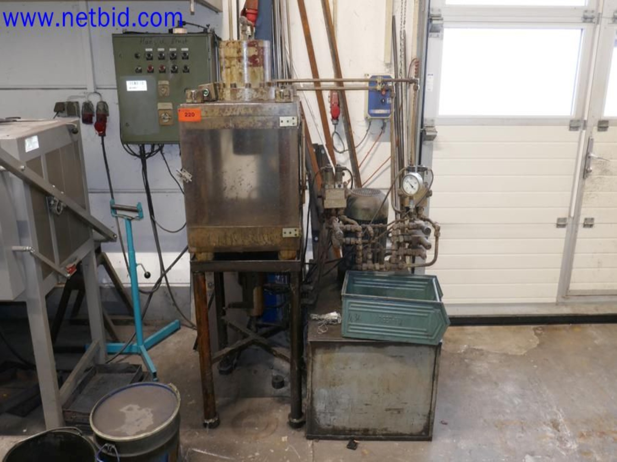 Machines from the toolmaking sector (CNC machining, grinding technology)-2