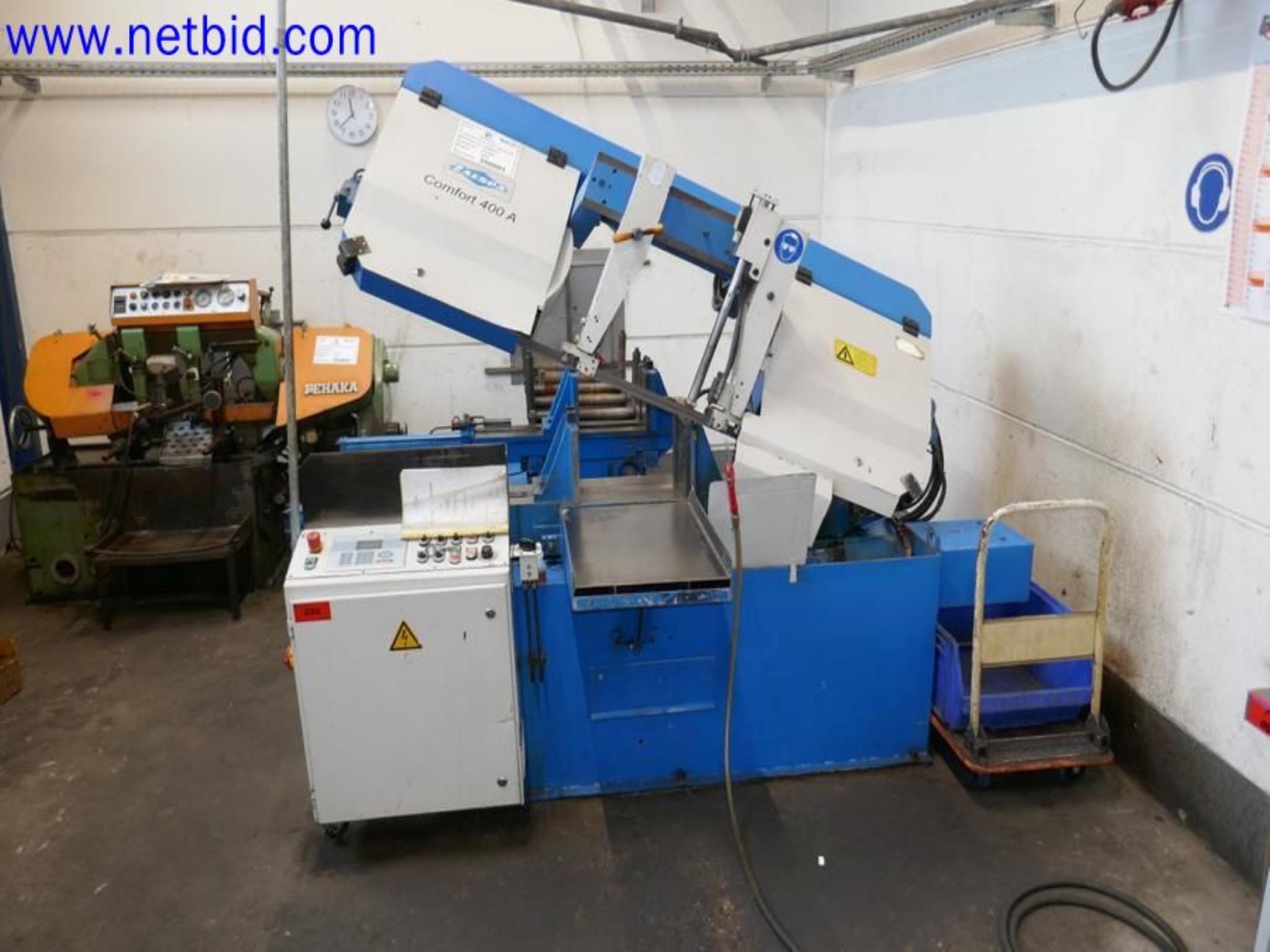 Machines from the toolmaking sector (CNC machining, grinding technology)-3