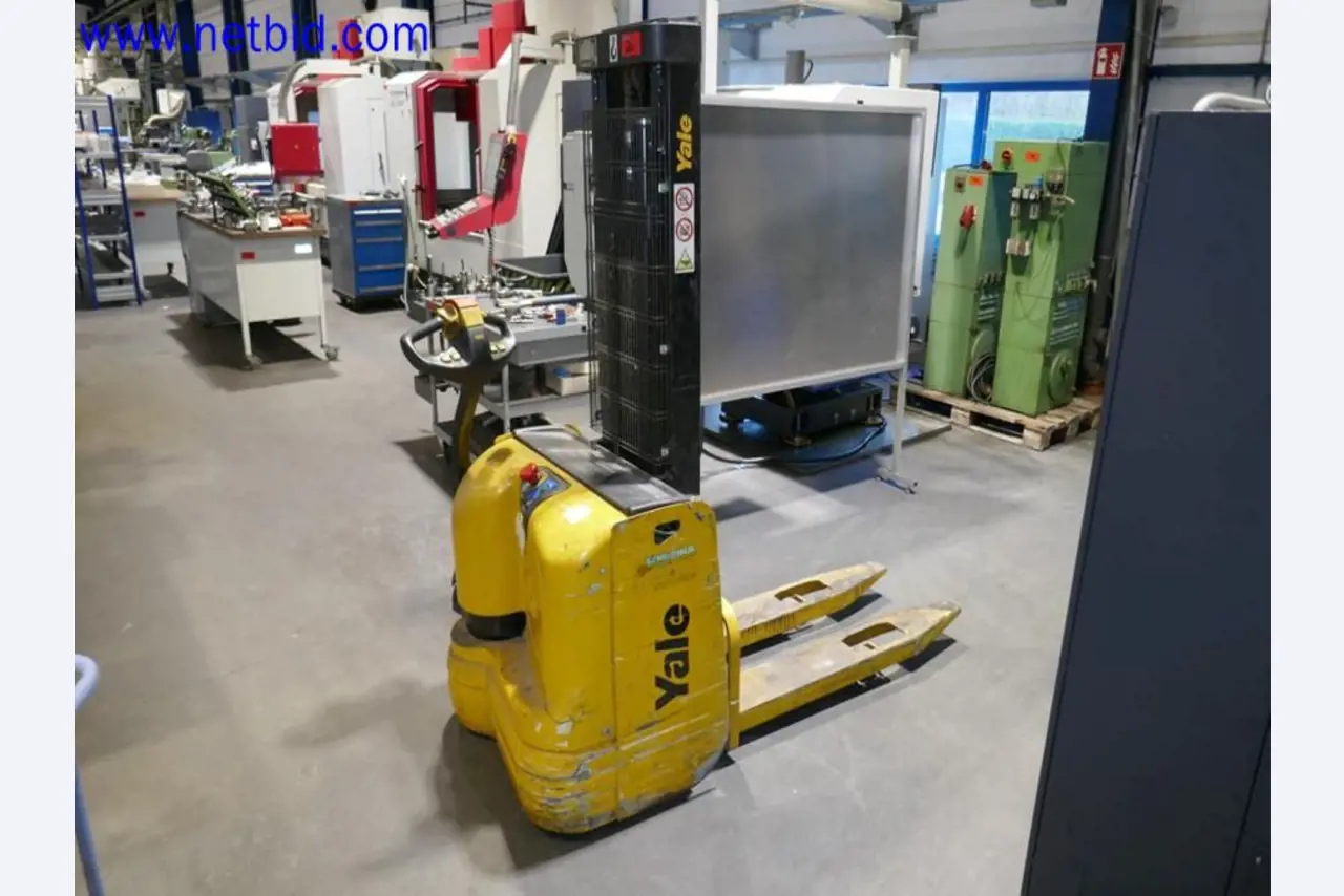 Machines from the toolmaking sector (CNC machining, grinding technology)-1