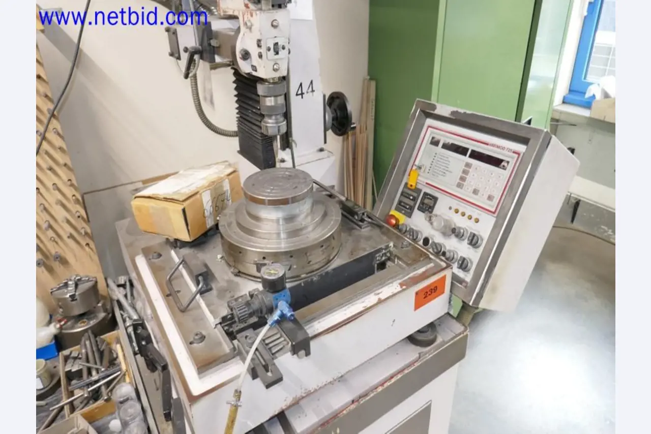 Machines from the toolmaking sector (CNC machining, grinding technology)-3