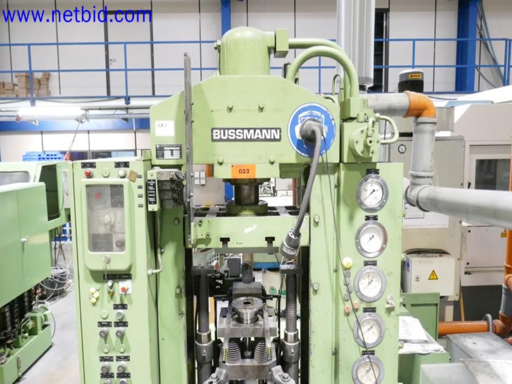 Machines from the toolmaking sector (CNC machining, grinding technology)-2