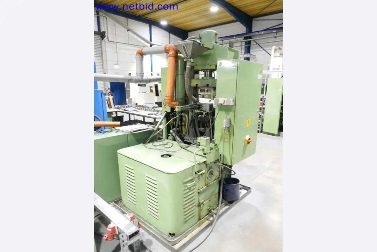 Machines from the toolmaking sector (CNC machining, grinding technology)-3