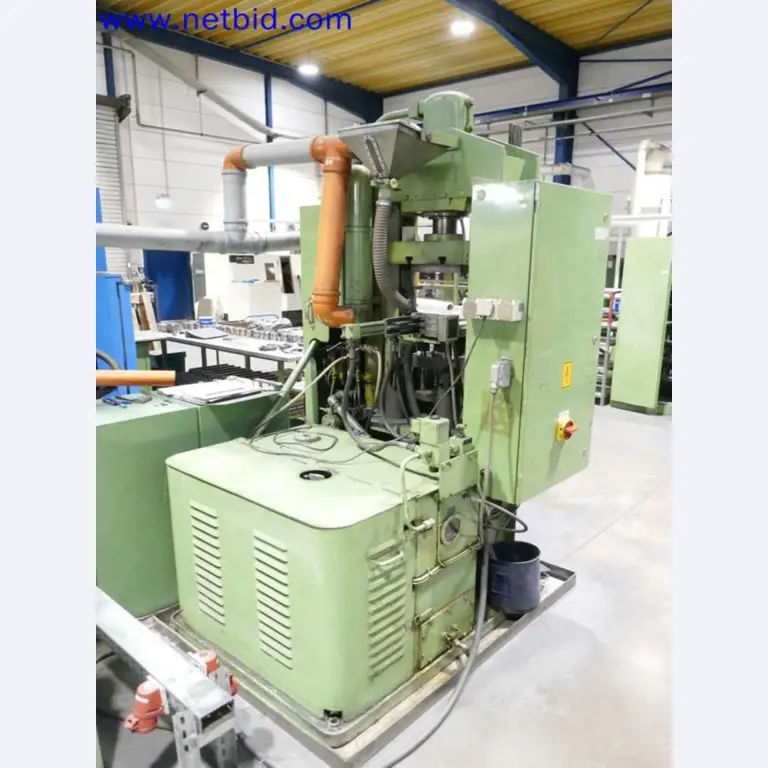 Machines from the toolmaking sector (CNC machining, grinding technology)-3