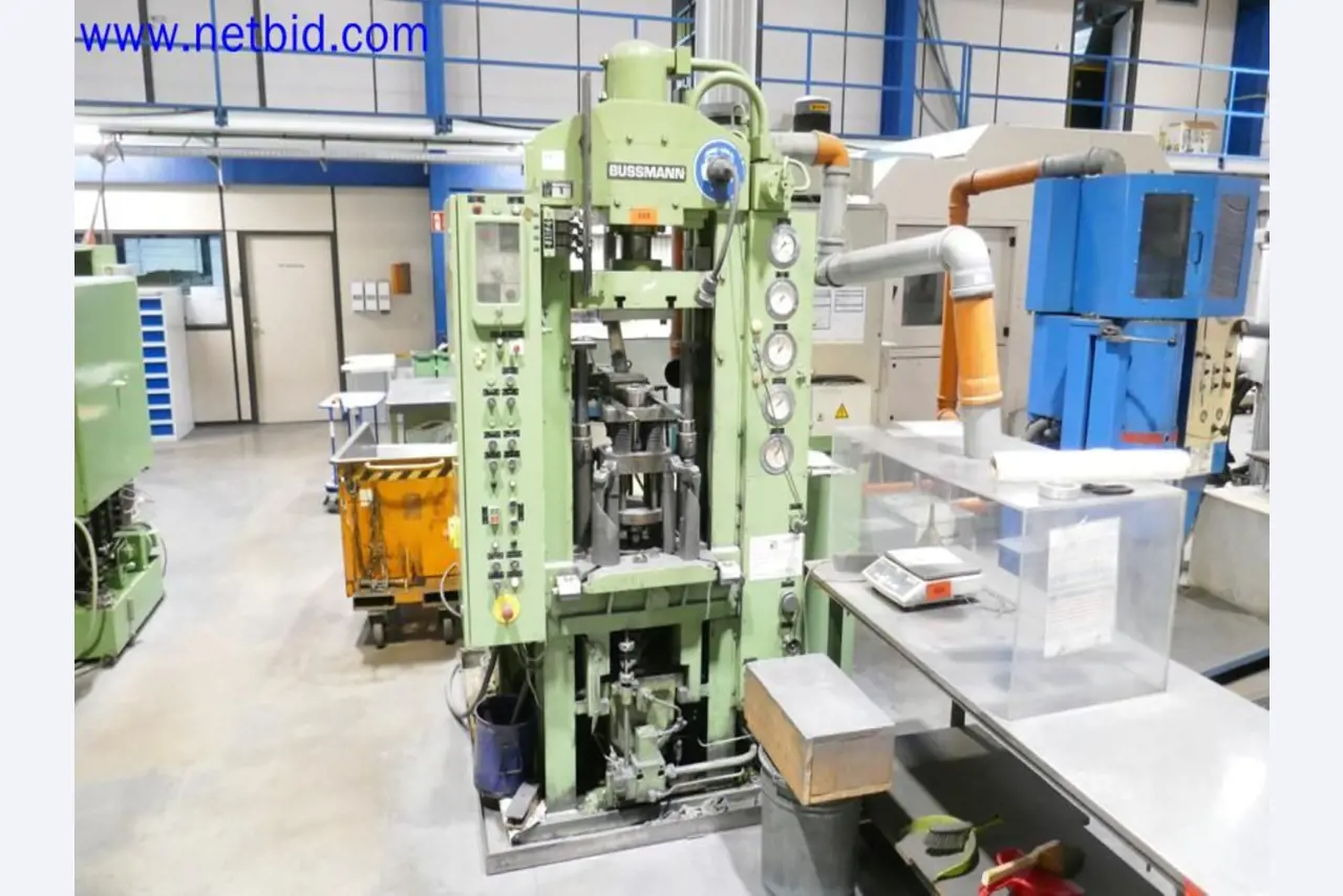 Machines from the toolmaking sector (CNC machining, grinding technology)-7