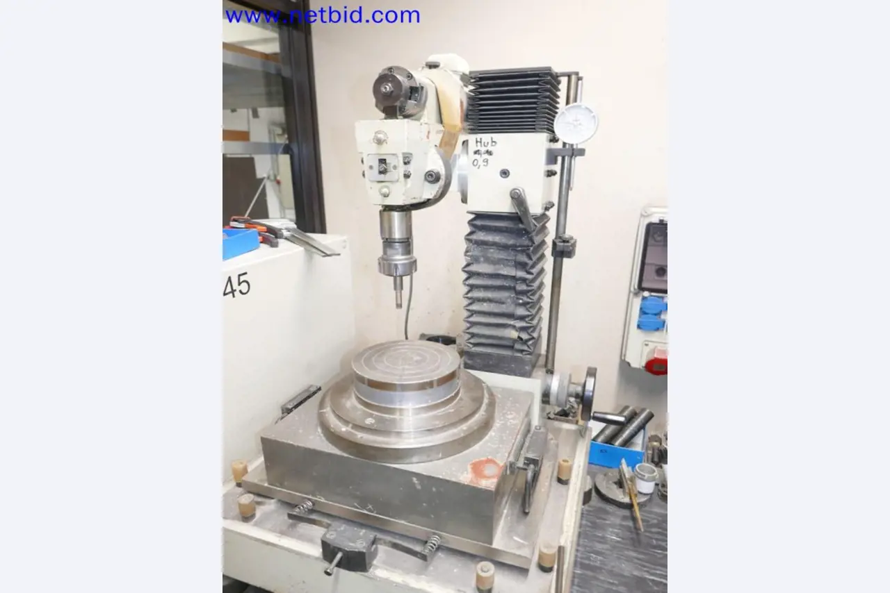 Machines from the toolmaking sector (CNC machining, grinding technology)-1