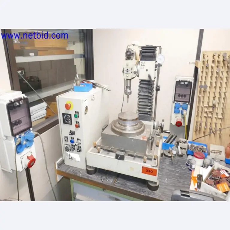Machines from the toolmaking sector (CNC machining, grinding technology)-2