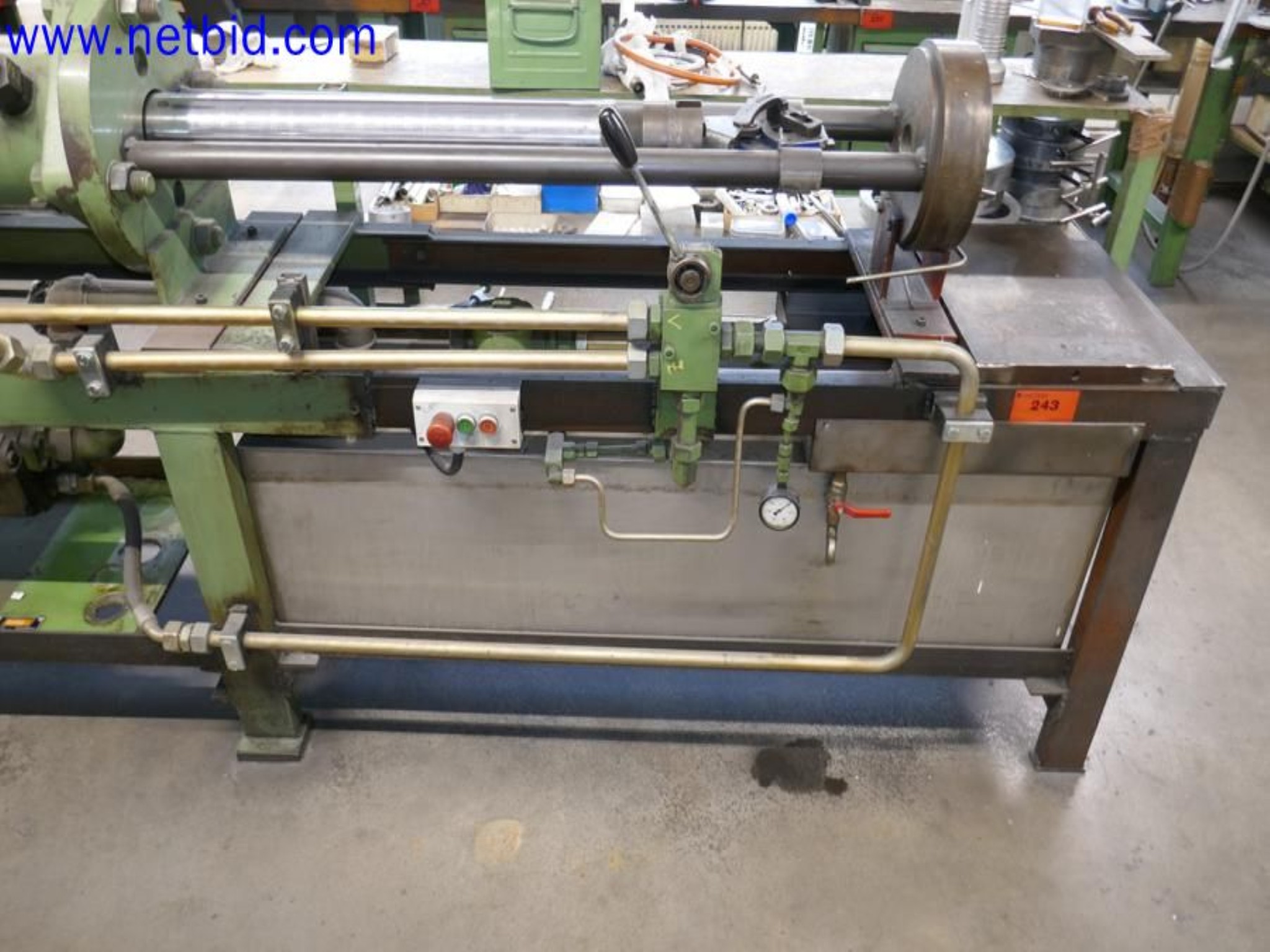 Machines from the toolmaking sector (CNC machining, grinding technology)-1