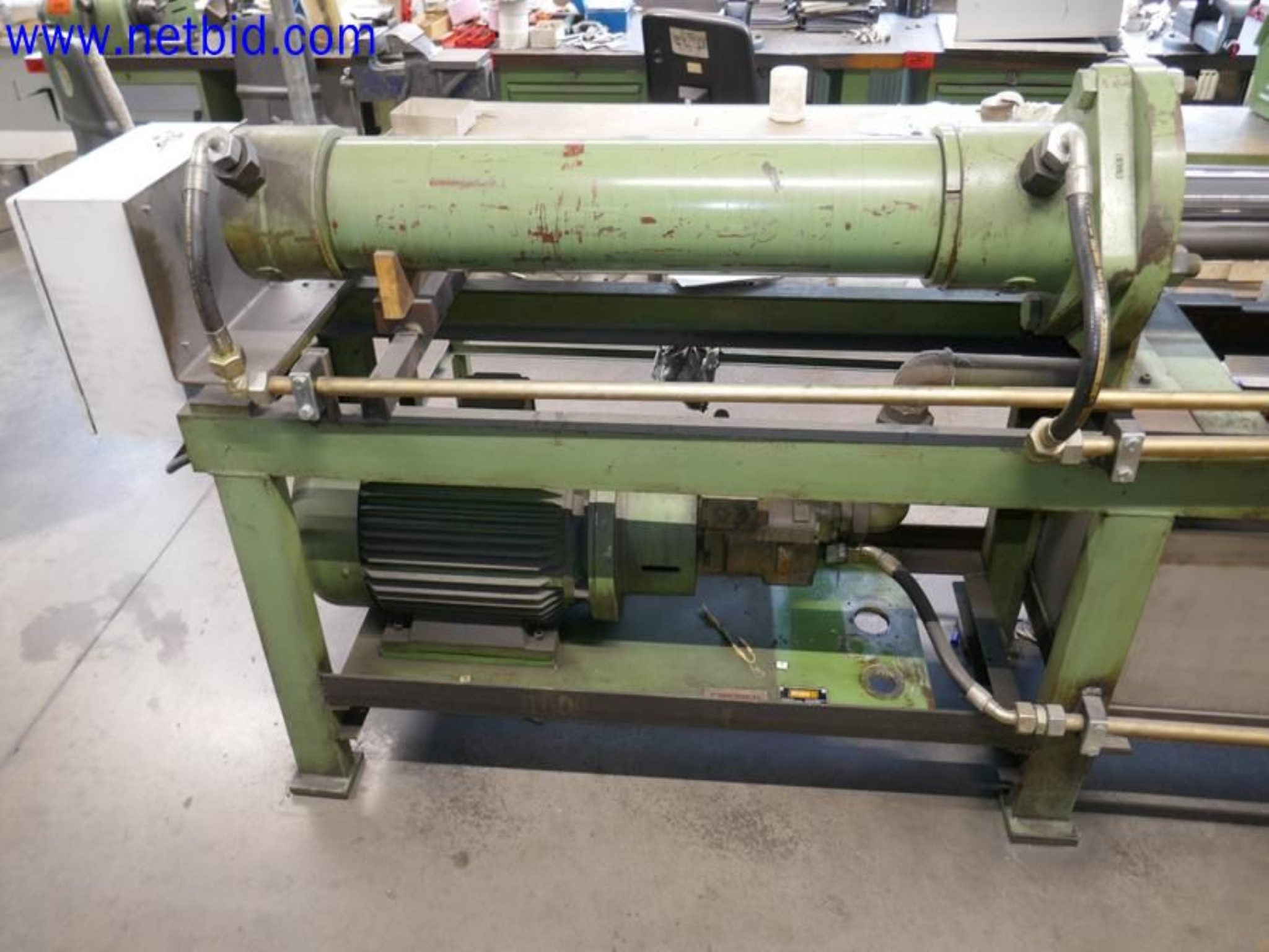 Machines from the toolmaking sector (CNC machining, grinding technology)-4