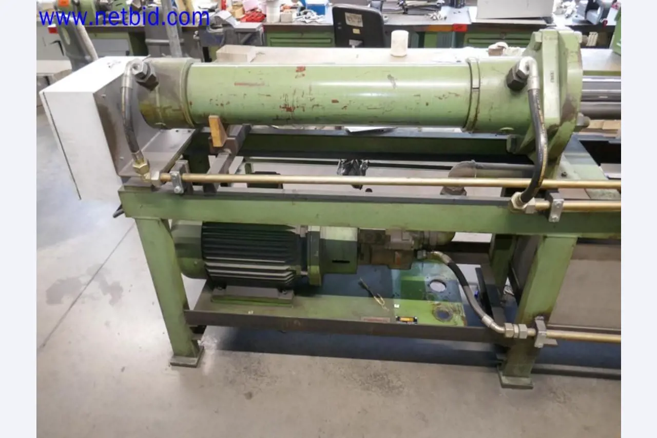 Machines from the toolmaking sector (CNC machining, grinding technology)-4