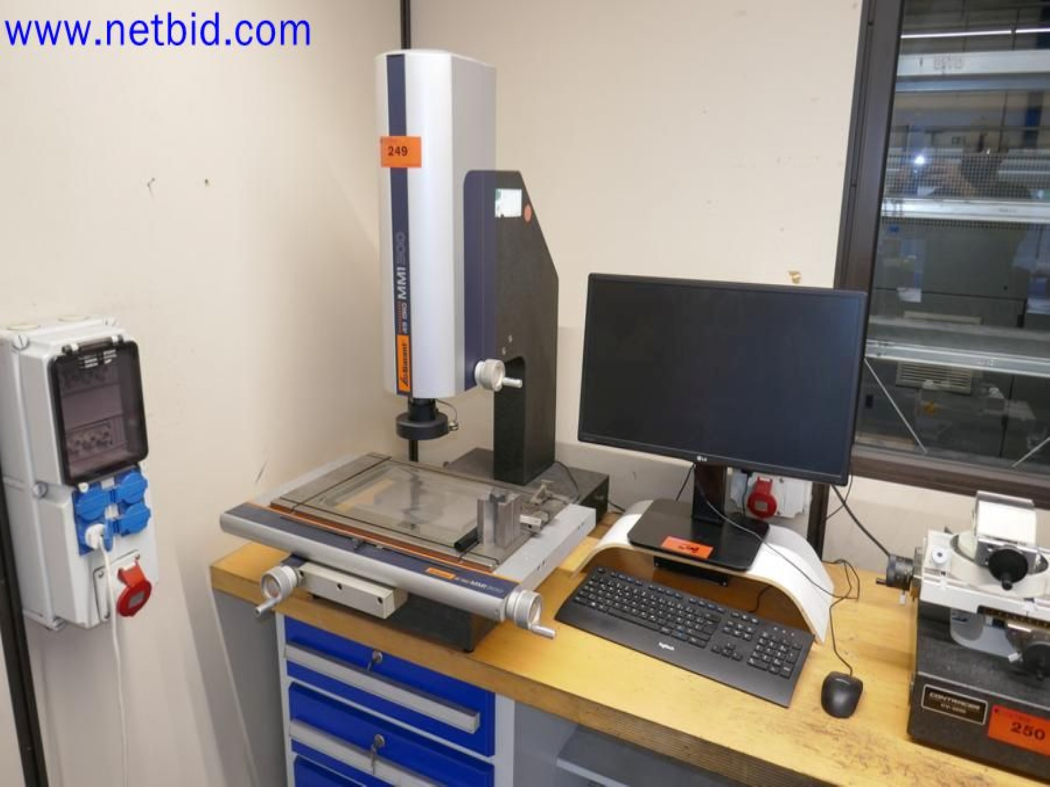 Machines from the toolmaking sector (CNC machining, grinding technology)-2