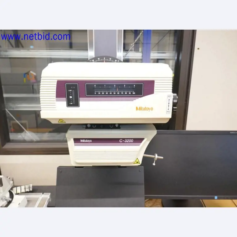 Machines from the toolmaking sector (CNC machining, grinding technology)-4