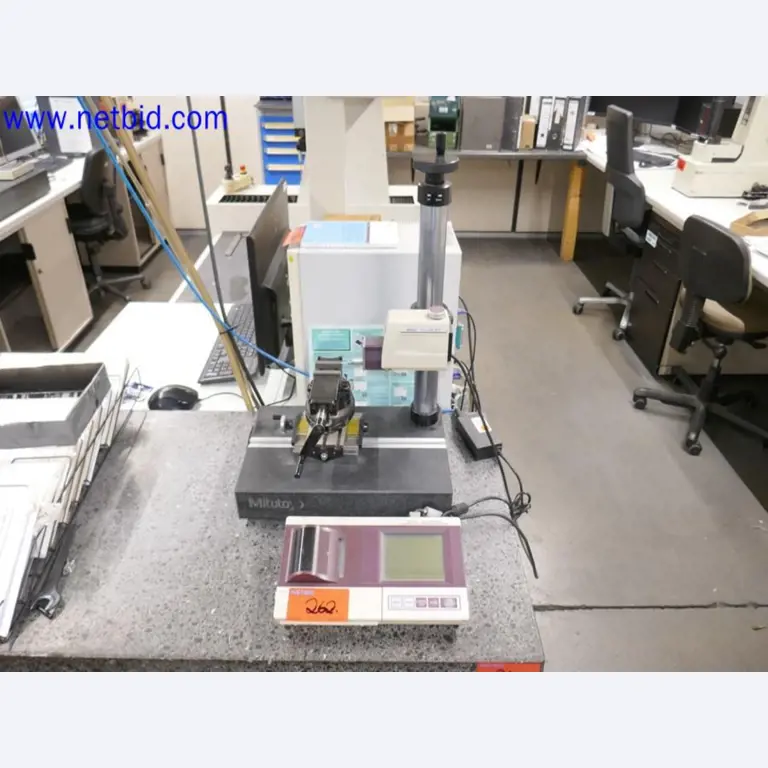 Machines from the toolmaking sector (CNC machining, grinding technology)-1