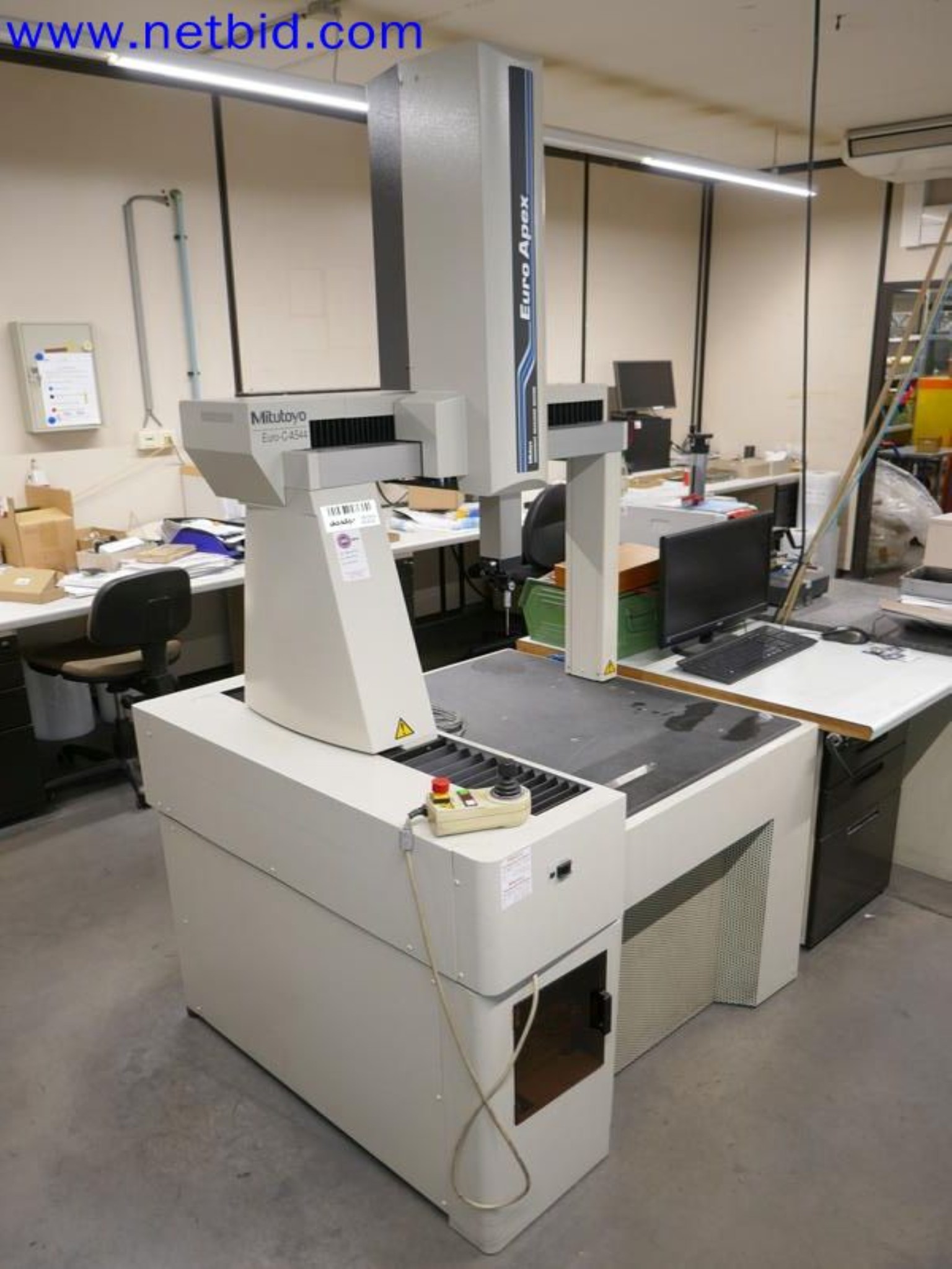 Machines from the toolmaking sector (CNC machining, grinding technology)-1