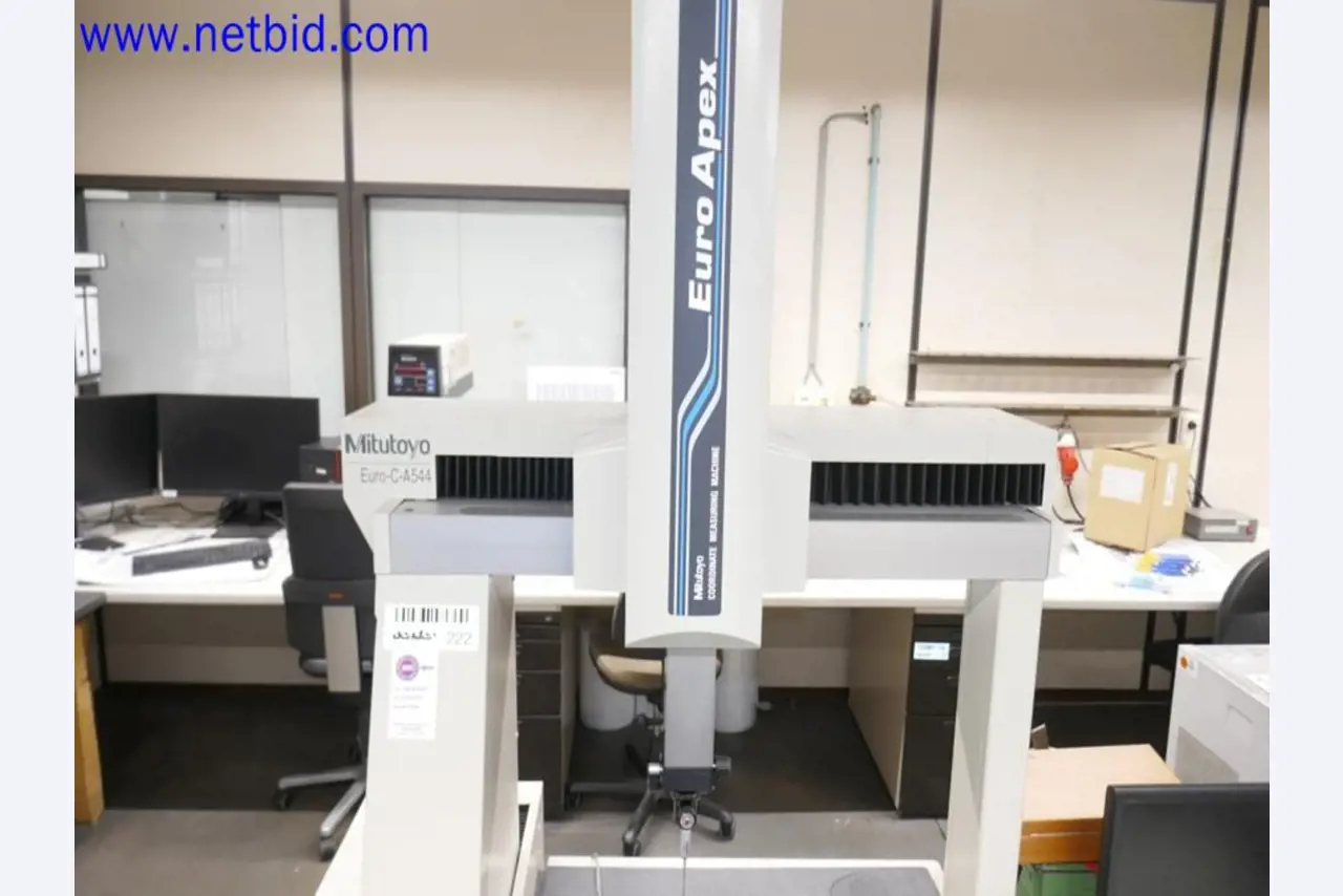 Machines from the toolmaking sector (CNC machining, grinding technology)-3