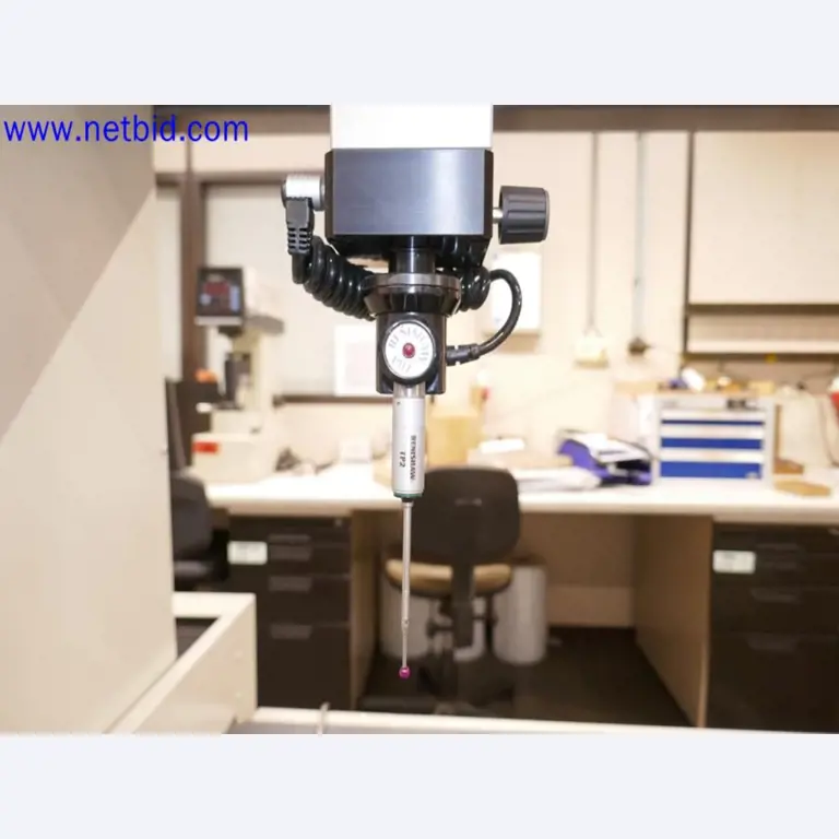 Machines from the toolmaking sector (CNC machining, grinding technology)-8