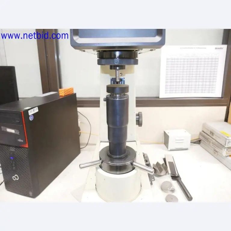 Machines from the toolmaking sector (CNC machining, grinding technology)-3