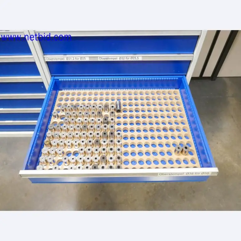 Machines from the toolmaking sector (CNC machining, grinding technology)-11