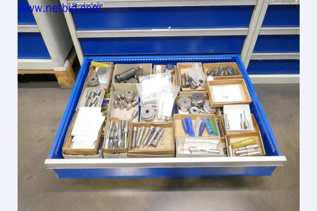 Machines from the toolmaking sector (CNC machining, grinding technology)-17