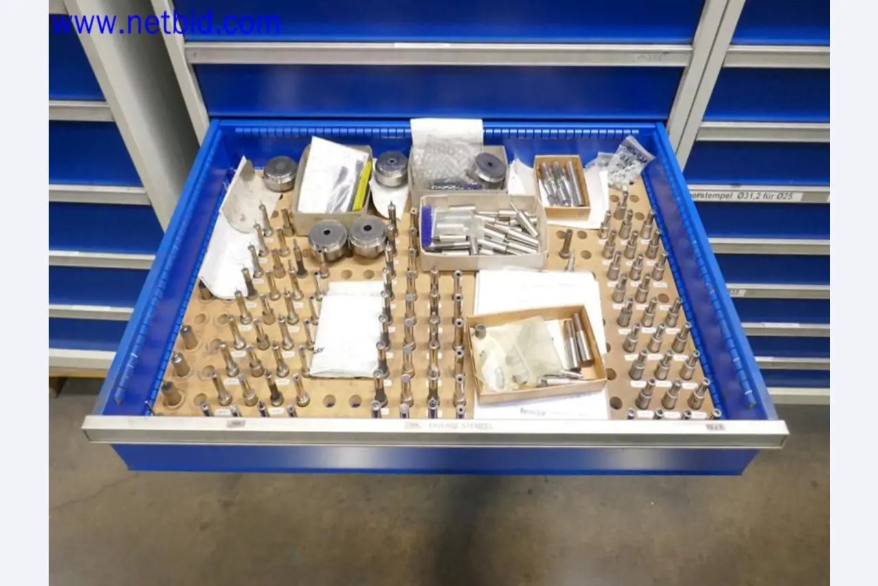 Machines from the toolmaking sector (CNC machining, grinding technology)-18