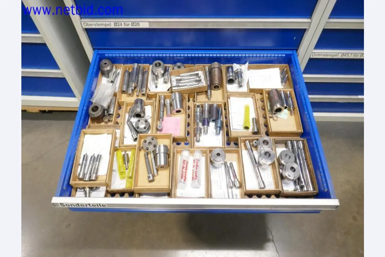 Machines from the toolmaking sector (CNC machining, grinding technology)-19